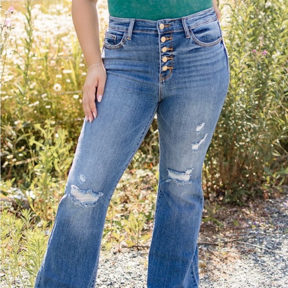 Judy Blue Medium Wash Button-Fly Flare Jeans
